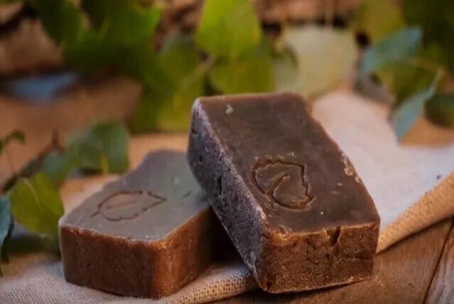 Kosmetik vasitələrə effektiv alternativ - Qatran sabunu