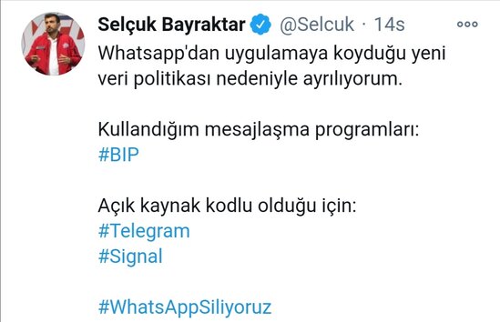 Bayraktar "WhatsApp"dan imtina etdi - FOTO