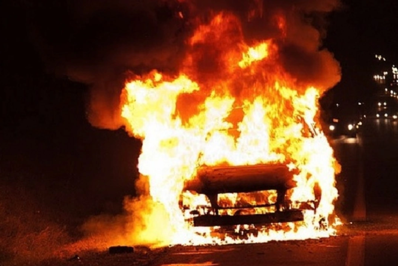 Bakıda BMW yanaraq külə DÖNDÜ