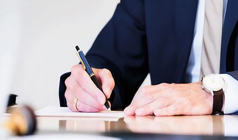 Bakıda məktəb direktoru vəzifəsindən azad edildi