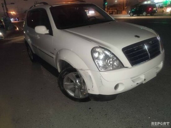 Babək prospektində iki avtomobil toqquşdu - FOTO