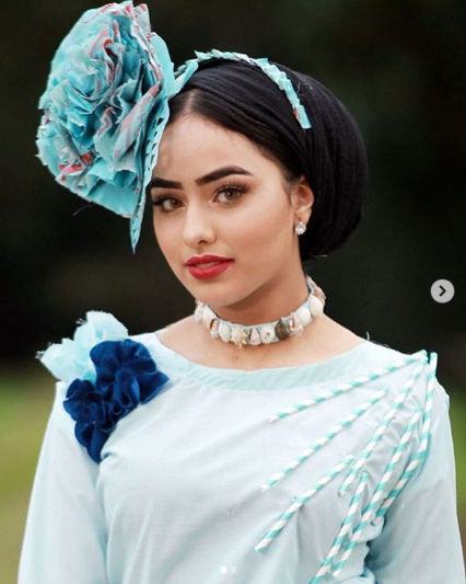 Gözəllik yarışmasına hicabda qatılan model tarixə düşdü – FOTO