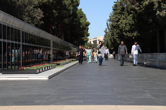 Anım günündə Şəhidlər xiyabanı ziyarət olundu