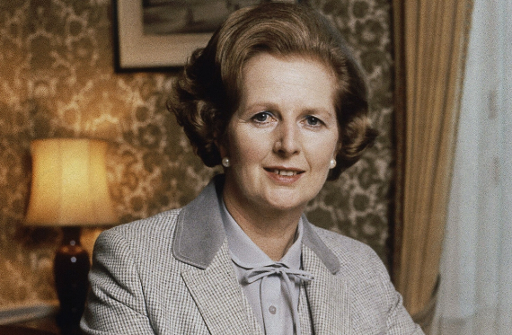 Mozambikin sərxoş komandiri Marqaret Tetçerin təyyarəsinə raket atıbmış: Məxfi sənədlər gizli məqamları üzə çıxardı