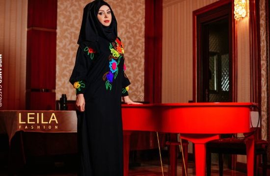 "Leila-abaya" brend hicab geyimləri mağazasının sahibi : "Xanımlarımızın təsəttürə uyğun geyinmələrinə şərait yaradırıq"
