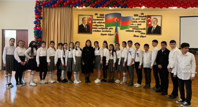 157 saylı məktəbdə Ana Dilimizə həsr olunan tədbir keçirilib - FOTOLAR