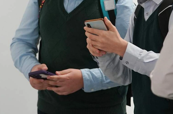 Sosial şəbəkələr uşaqların koqnitiv bacarıqlarını azaldır? - Alimlərdən açıqlama