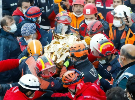 250 uşaq partlayışdan son anda xilas oldu - VİDEO