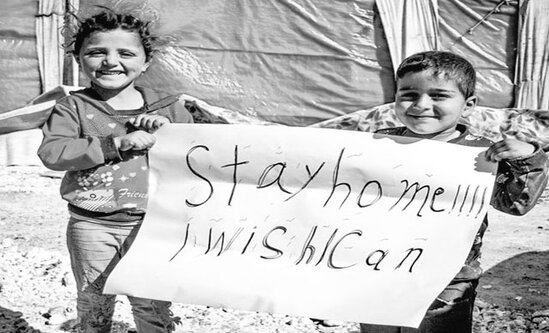 İdlibdəki qaçqın uşaqlarından insanlıq dərsi-Evdə qalın, kaş ki, mənim də qalmaq üçün bir evim olaydı!