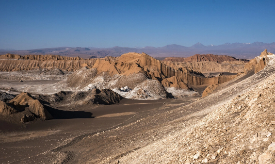Dünyanın ən quraq səhrasına qar yağıb