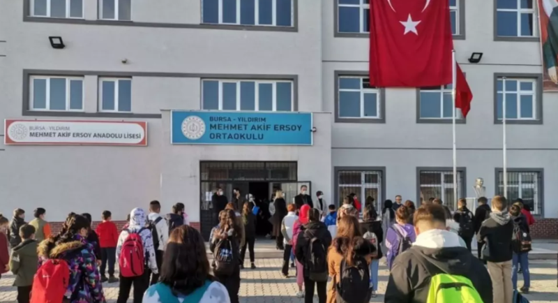 17 yaşlı qız məktəbdə ürək tutmasından vəfat edib