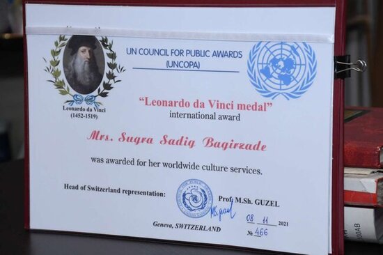 BMT azərbaycanlı aktrisaya medal verdi