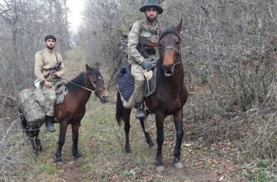 Şuşada ilk cümə namazını qıldıran əsgər: 