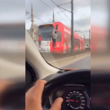 Uşaqların ölümlə "rəqs"i - VİDEO