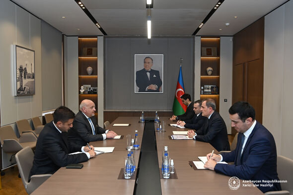 Ceyhun Bayramov İordaniyanın ölkəmizdəki yeni səfirini qəbul edib - FOTO