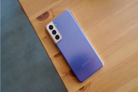 Telefon üzü aşağı qoyulmalıdır: çoxlarının bundan xəbəri yoxdur