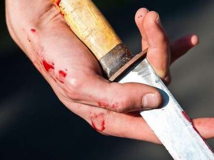 Qardaş üçüncü dəfə ərə gedən bacısını öldürdü