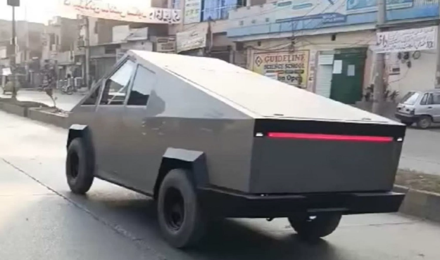 Pakistanda "Tesla Cybertruck"ın "mini" versiyası hazırlandı