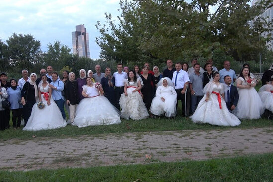 Türkiyədə Daun sindromlu qızların arzuları çin oldu: Onlar üçün toy məclisi quruldu - FOTO