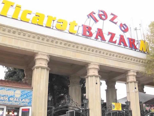 "Təzə Bazar"ın sahibini və ailəsini...