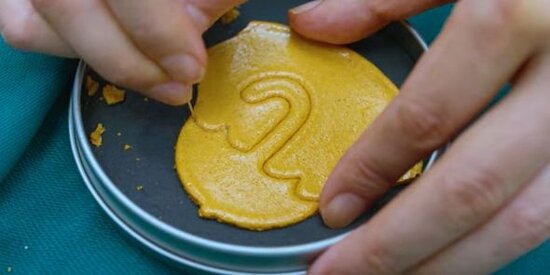 "Squid game"dəki nabatı bişirmək istəyən yeniyetmə yandı - FOTO/VİDEO