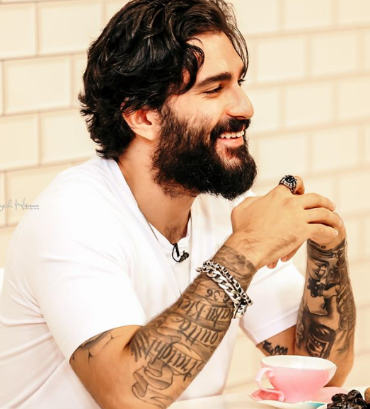 Çingiz Əhmədovun məşhur oğlu TANINMAZ HALDA - FOTO