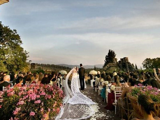 Dünya xalqlarının qəribə elçilik adətləri