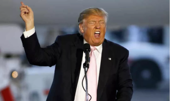 Donald Trampın 10 gülməli FOTOSU - Bu gün ad günüdür