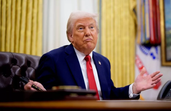 Tramp tamamilə yeni bir söz icad etdiyini dedi