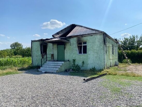 Bərdədə şəhid ailəsinin evi yandı - FOTO