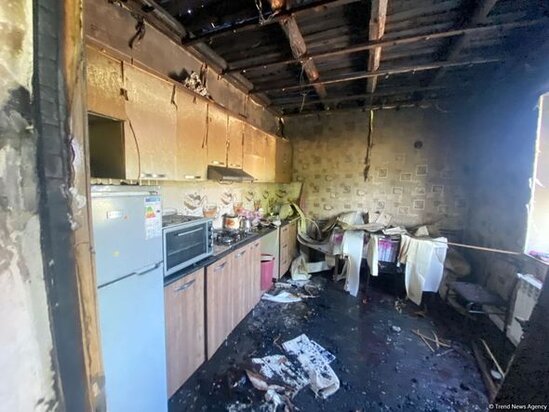 Bərdədə şəhid ailəsinin evi yandı - FOTO