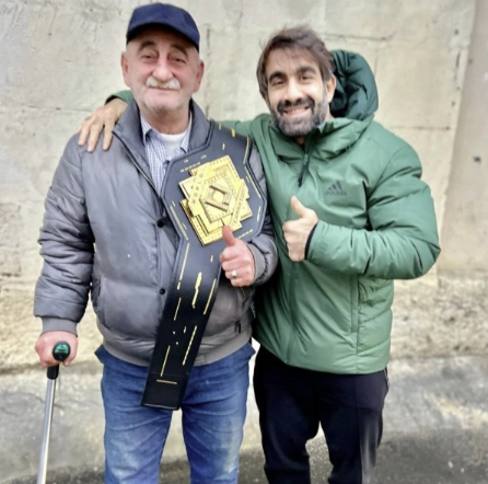 Rafael Ağayevdən vəfat edən atası ilə bağlı paylaşım