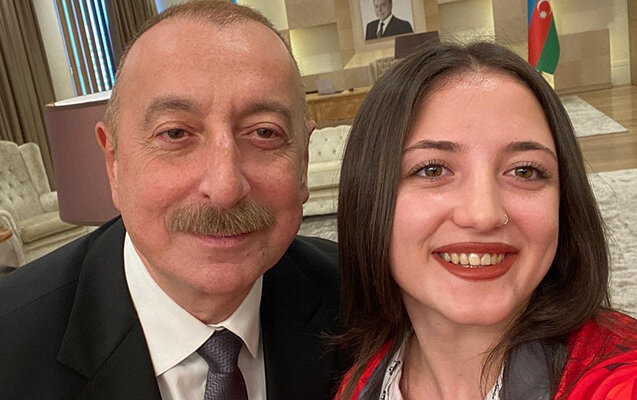 Türkiyəli atletlər Prezident və birinci xanımla selfi çəkdirdilər - FOTOLAR