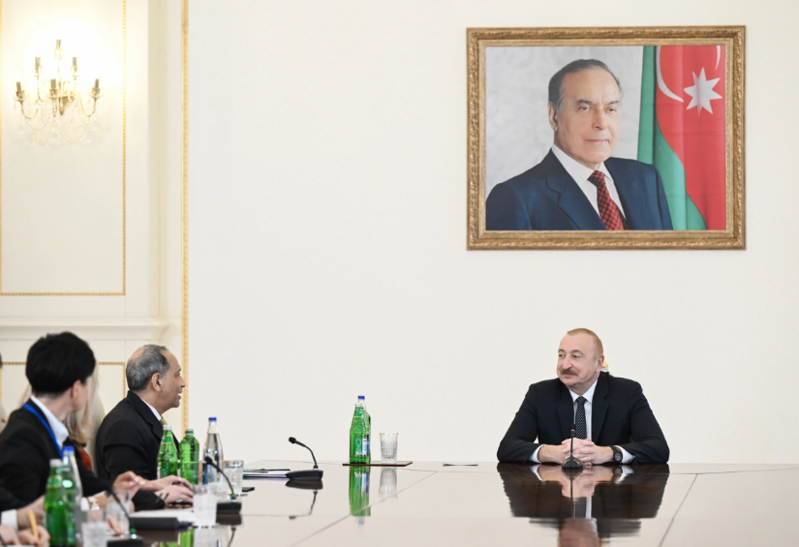 Prezident İlham Əliyev ABŞ Ticarət Palatasının nümayəndə heyətini qəbul edib