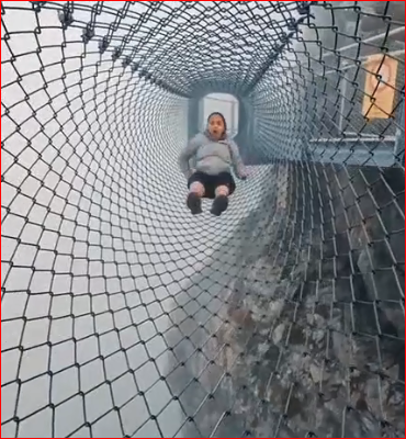 Şəkil çəkdirmək üçün çıxdığı uçurumda telefon əlindən düşdü