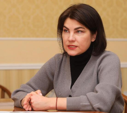 Putinə qarşı təkbaşına müharibə: 2500 ayrı-ayrı şikayət