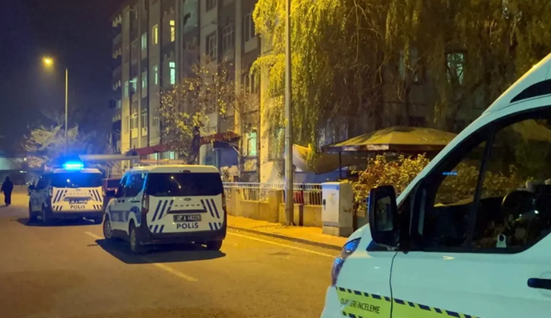 Dəhşətli hadisə: Bacılar üç gün arayla eyni pəncərədən özlərini atıblar