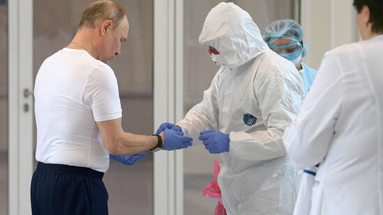 Putin koronavirus xəstəxanasını ziyarət etdi, heç kim onu tanımadı - VİDEO