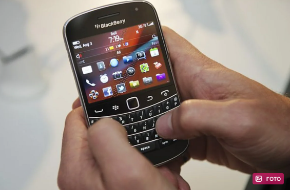 Dünyanın ən qəribə və uğursuz smartfon modelləri məlum olub