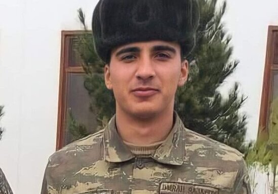 Uşaq evində böyüyən şəhidin anası tapıldı - Bu ölkədə yaşayır