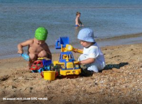 Uşaqların çimərliklərdə infeksion xəstəliklərə yoluxması məsələsinə RƏSMİ CAVAB