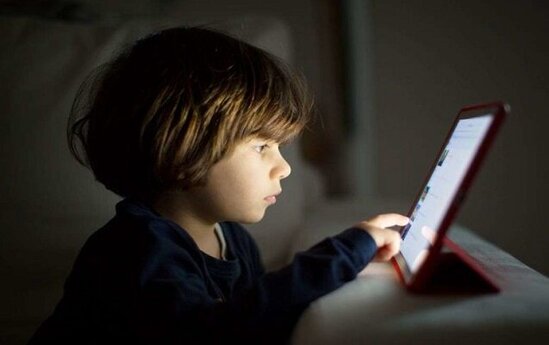 Uşaqların internet asılılığı ilə bağlı xəbərdarlıq edildi