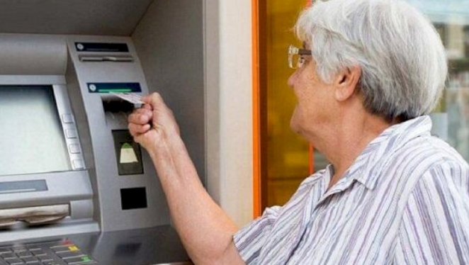 Üç uşaqlı valideyinlər beş il tez pensiyaya çıxacaq? - AÇIQLAMA