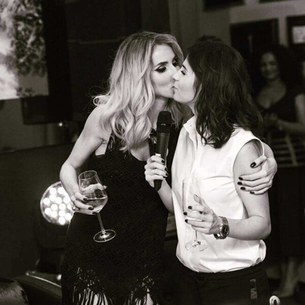 Vaqif Əliyevin qızları Rusiya pasportundan məhrum oldu