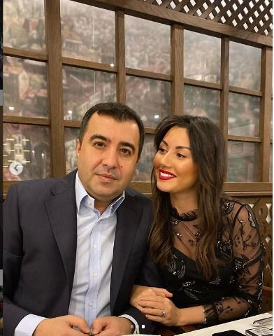 Safura 3 övladı və həyat yoldaşı ilə - FOTOLAR