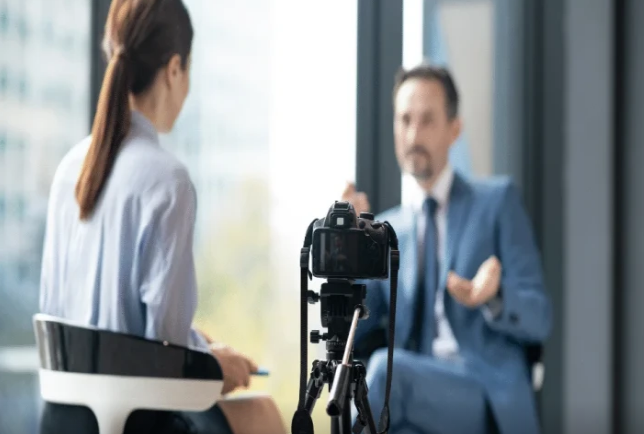 Tarixdə ən uzun müsahibə nə vaxt və nə qədər davam edib? – Maraqlı faktlar