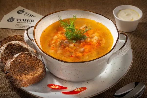 Yeməkdən əvvəl su içmək - Arıqlamağın təbii yolu