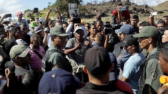 В Венесуэле индейцы взяли в плен генерала