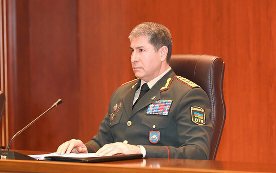 Nazir general-mayoru təqaüdə göndərdi