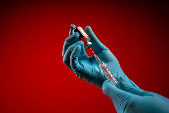 Uşaqlara səhvən artıq dozada vaksin vuruldu